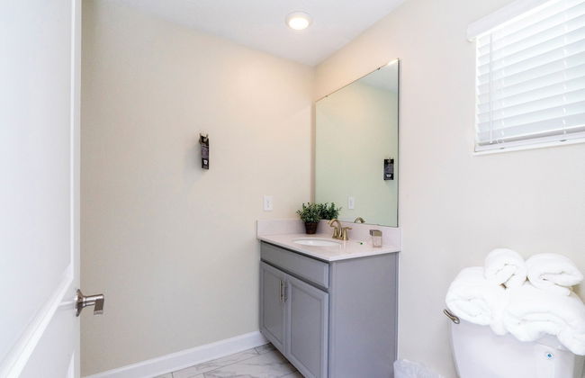 Luxurious Family-friendly 5 Bd 12 Guests w Screened Pool Close to Disney - Foto 95