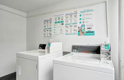 Oceanfront Escape with Resort Amenities Gym Pools and Sauna 1408 - Foto 56