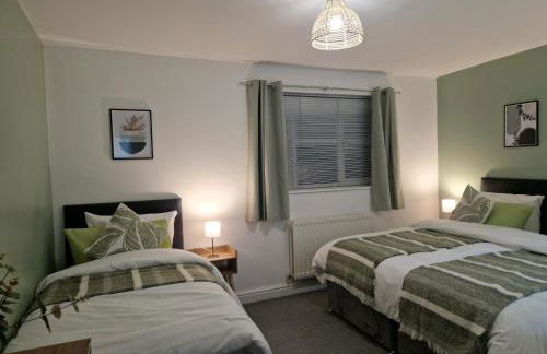 Superb & Beautiful Stourport Home with 7 Beds by PureStay - Foto 5