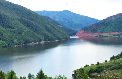 Pet-Friendly Cabin Getaway for Groups near Aspen, Colorado - Photo 13