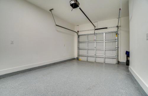 Sunny Day - Walk to beach- community pool! - Foto 33