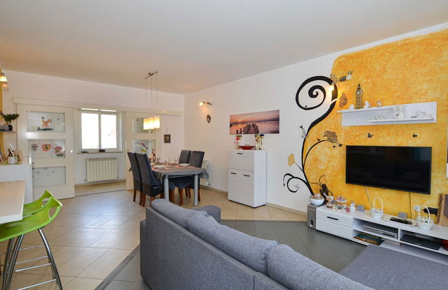 Radovani Peaceful and Serene Apartment With Terrace - Foto 15