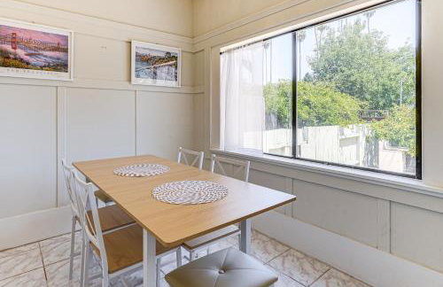 Stroll to SF Bay Beaches! Cozy Home in Alameda - Foto 10