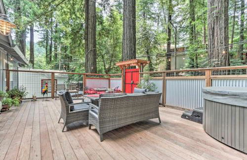 Redwoods Cabin with Hot Tub Walk to Russian River! - Foto 30