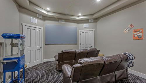 Cozy mountain home w riverfront patio - Foto 5