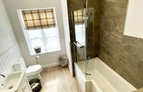 The Farm House - Photo 13