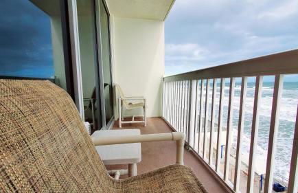 Sunkissed-Modern Oceanfront Condo Daytona Beach - Foto 8