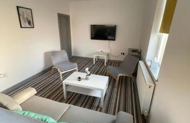 Modern 3 bed home, Free Parking, Free Netflix and WIFI - Foto 16