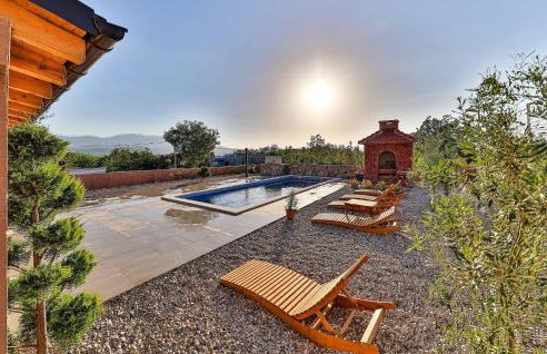 Beautiful Home In Ugljane With Wifi - Foto 10