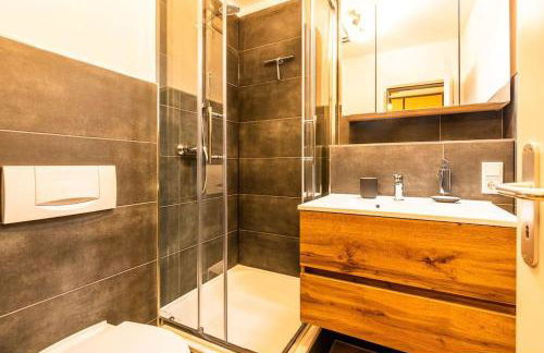 Black Mirror inkl WLAN, Parkplatz - Foto 7