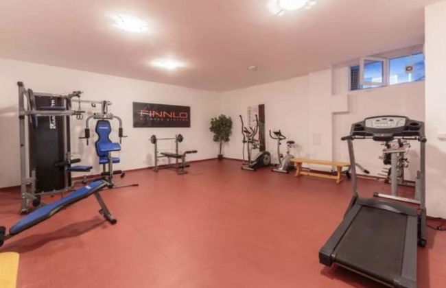 1-bed Modern Sea View Apartment in Aparthotel - Photo 21