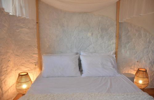 MOM'S RETREAT - Photo 16