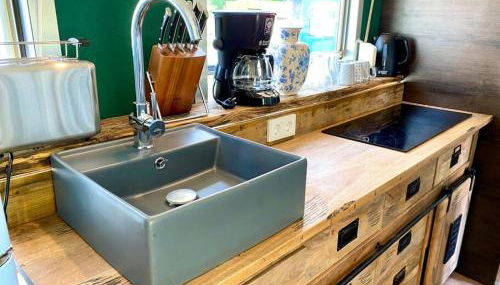 Gleis 1, Eisenbahn Waggon mit Whirlpool und Ofen - Foto 5