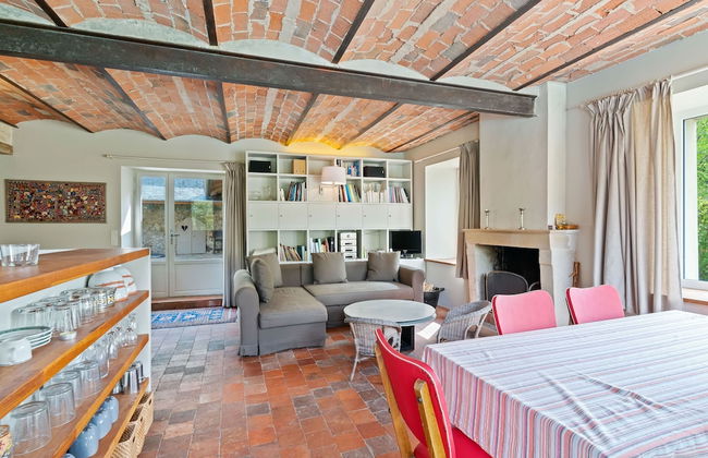 Charming Holiday Home in Yevre-la-ville With Pool - Foto 40