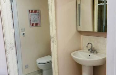 The Galloway Steading: Countryside Family Retreat with Sauna and Hot tub - Foto 41