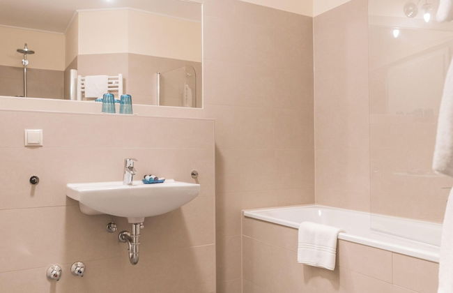 Ferienwohnung mit Kamin im Gut Ulrichshusen - Foto 9