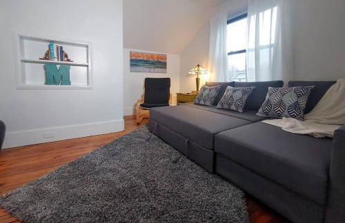 Historic w/deck, king bed & air by Lake Michigan - Foto 19