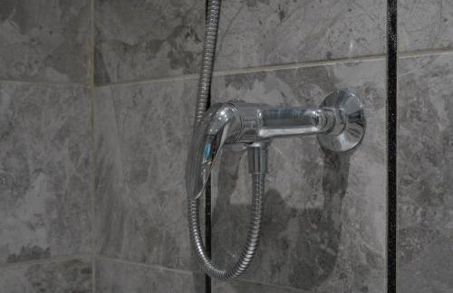 Modern 2-Bed House Free Parking Contractors & Families Friendly Rotherham - Foto 37