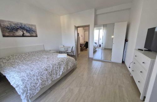 CHECK-INGANNI, sopra la metropolitana fianco CDI - Foto 11