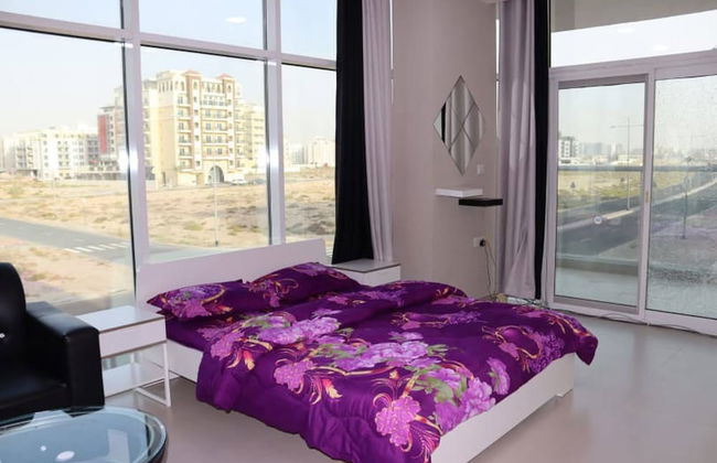 Stylish Family Friendly Studio - Photo 7