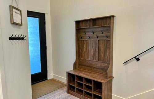 Alpine Escape Luxury Retreat, Hot Tub, Walkable, Mountain Views, 3 King Beds - Foto 18