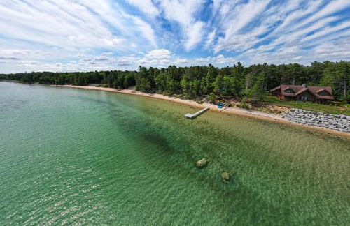 Waterfront Cheboygan Home with Fire Pit - Foto 39