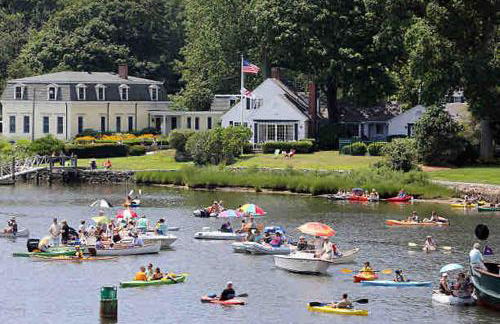 1 Minute to downtown Mystic - Foto 10