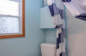 ZaLo House Waterline cabin with Hot Tub Pets - Foto 14