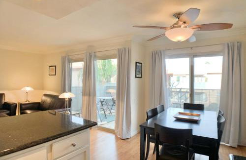 Sunrise Springs 1-Bedroom with Balcony & Pool - Foto 12