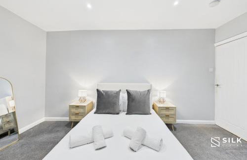 Refurbished 4-Bed, Open-Plan Living, Sleeps 10 - Foto 39