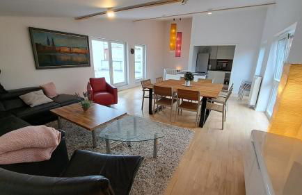 5 bedrooms with 6 beds - 3 bathrooms - roof terrace - Foto 1