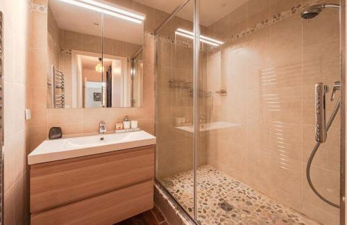 Serenity - 3 BDR - 6 prs - Parking - Wifi - Balcon - Foto 7