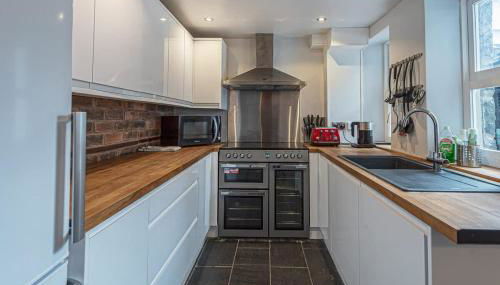 Character Townhouse in Town Centre & Superb Views - Foto 3