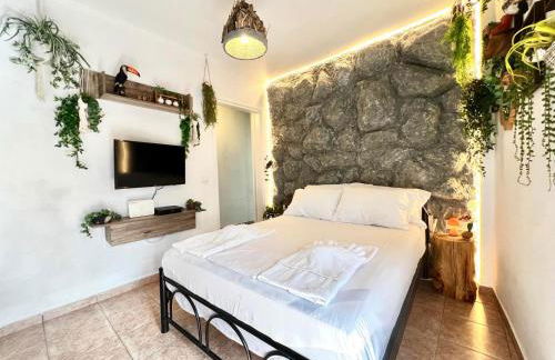 Jungle In The City ,Corfu - Kanoni - Foto 3