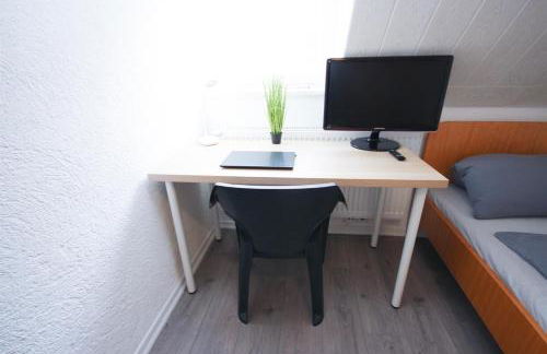 ALFA 2 Zimmer Apartment Stuttgart 2BR TV WIFI WM nahe Daimler l WIFI & SmartTV I 2 Rooms l Bathroom I Kitchen - Foto 4