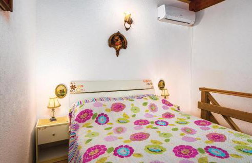 One-Bedroom Holiday Home In Bartici - Photo 16