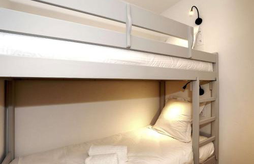 Appartement rénové 42m² - 4 pers - Courchevel 1550, Sud, skis aux pieds, proche centre, parking inclus - FR-1-631-121 - Foto 5