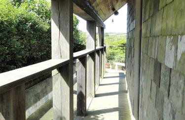 Private Double Room and Ensuite in Historic Cornish Cottage - Photo 11
