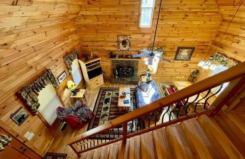 Cabin 2 bed close to Helen hot tub #15 - Foto 7