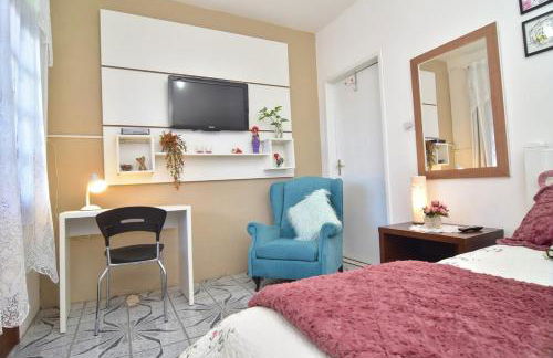 Floripa espaço independente com próx Centro e UFSC - Photo 3