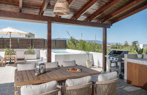 Sol Luxury Apartment - close to the beach with a private heated mini pool - Foto 71