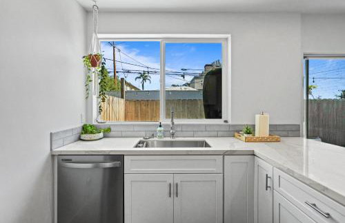 Belmont Shore Getaway with Hot Tub and Firepit - Foto 3