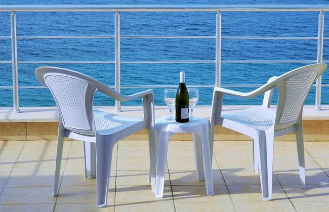 Detached Villa, Private Heated Pool, Outstanding Sea Views, Sleeps 6, Free Wifi - Foto 5