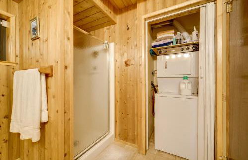 6 Mi to Sugar Bowl Resort Soda Springs Cabin! - Foto 16