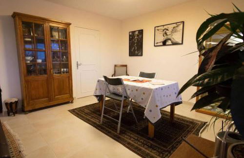 Bel appartement avec baignoire - Photo 4