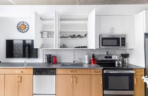 Prime 2BR Stay Five Points and Nightlife 7th - Photo 22