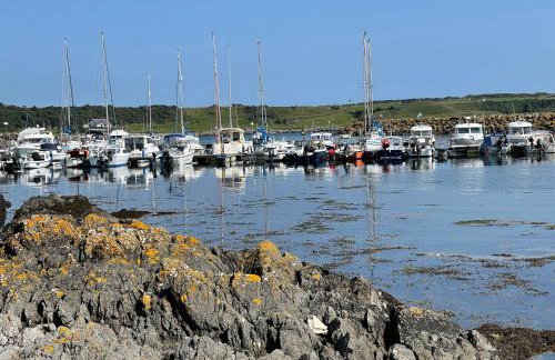 Lovely apartment overlooking the harbour and bay - Photo 24