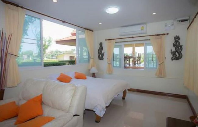 Tharnrarin Villa Suphan Buri - Photo 9