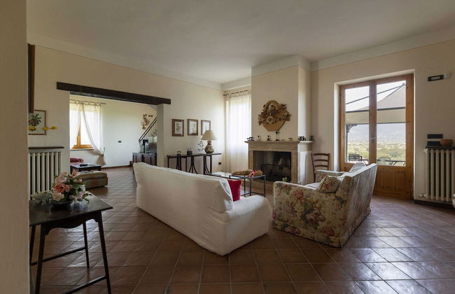 Classic Villa for Family With Pets - Photo 21