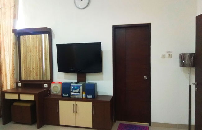 Omah Dixy Family Homestay by FH Stay - Foto 2